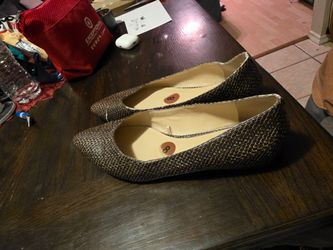 Vince Camuto Snake Print Pointed Toe Flats - Size 8