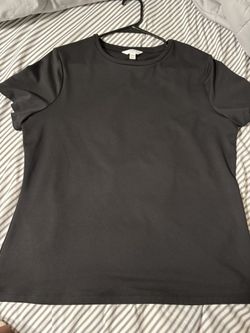 Women’s Black Top Size XL