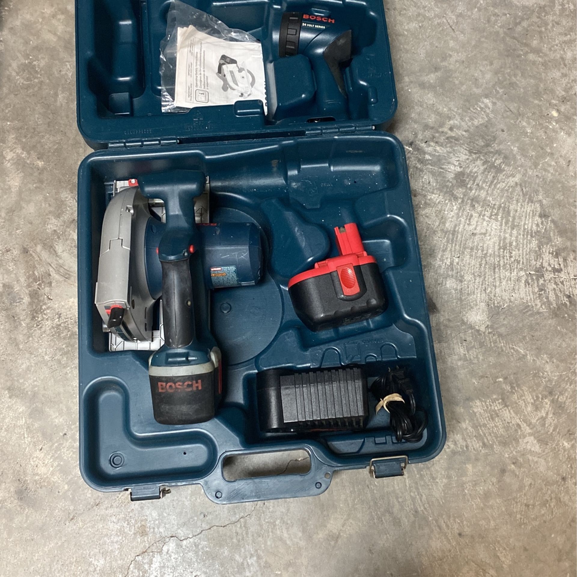 Bosch 24v Circular Saw Work Light 2 Battery Charger And Cas
