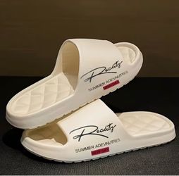 Reality White Slide Sandals — EU 42–43 / 270 mm — New