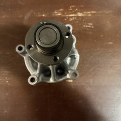 Genuine Motorcraft Water Pump for v10 and v8 triton engines PW461 / 7L3Z-8501-A