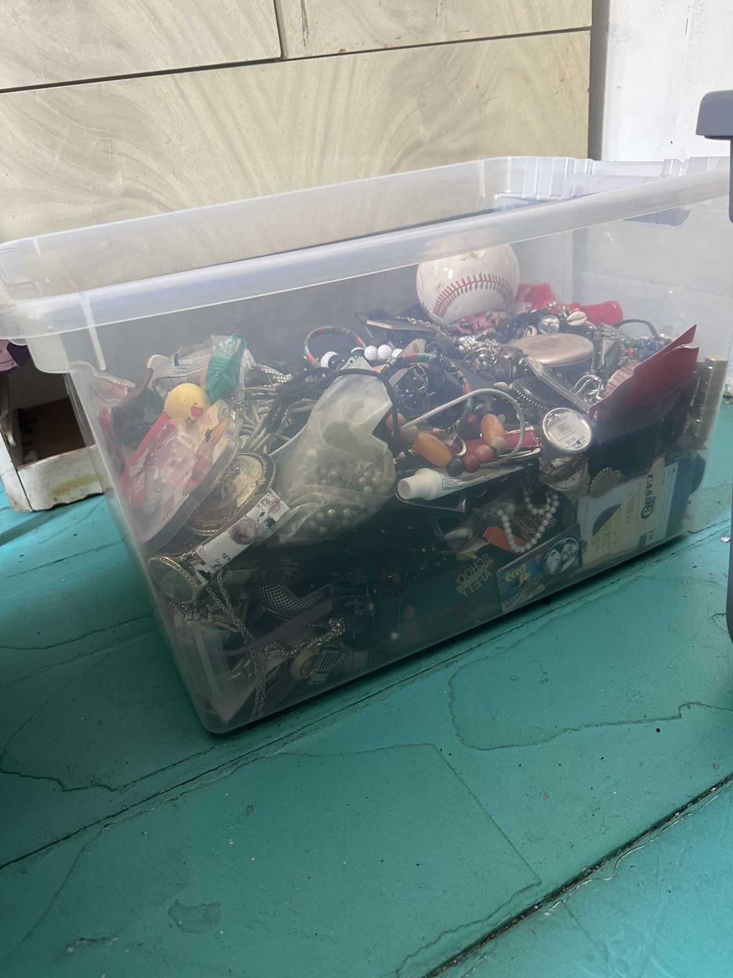 Old Costume jewelry Used