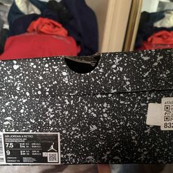 Jordan 4 Militarys
