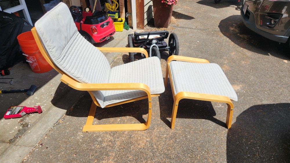 Ikea Poang Chair With Ottoman