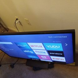 50 Inch Heair Tv W Free Roku Stick 