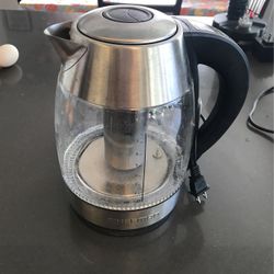 Chefman 1.8L Glass Electric Kettle with Removable Tea Infuser