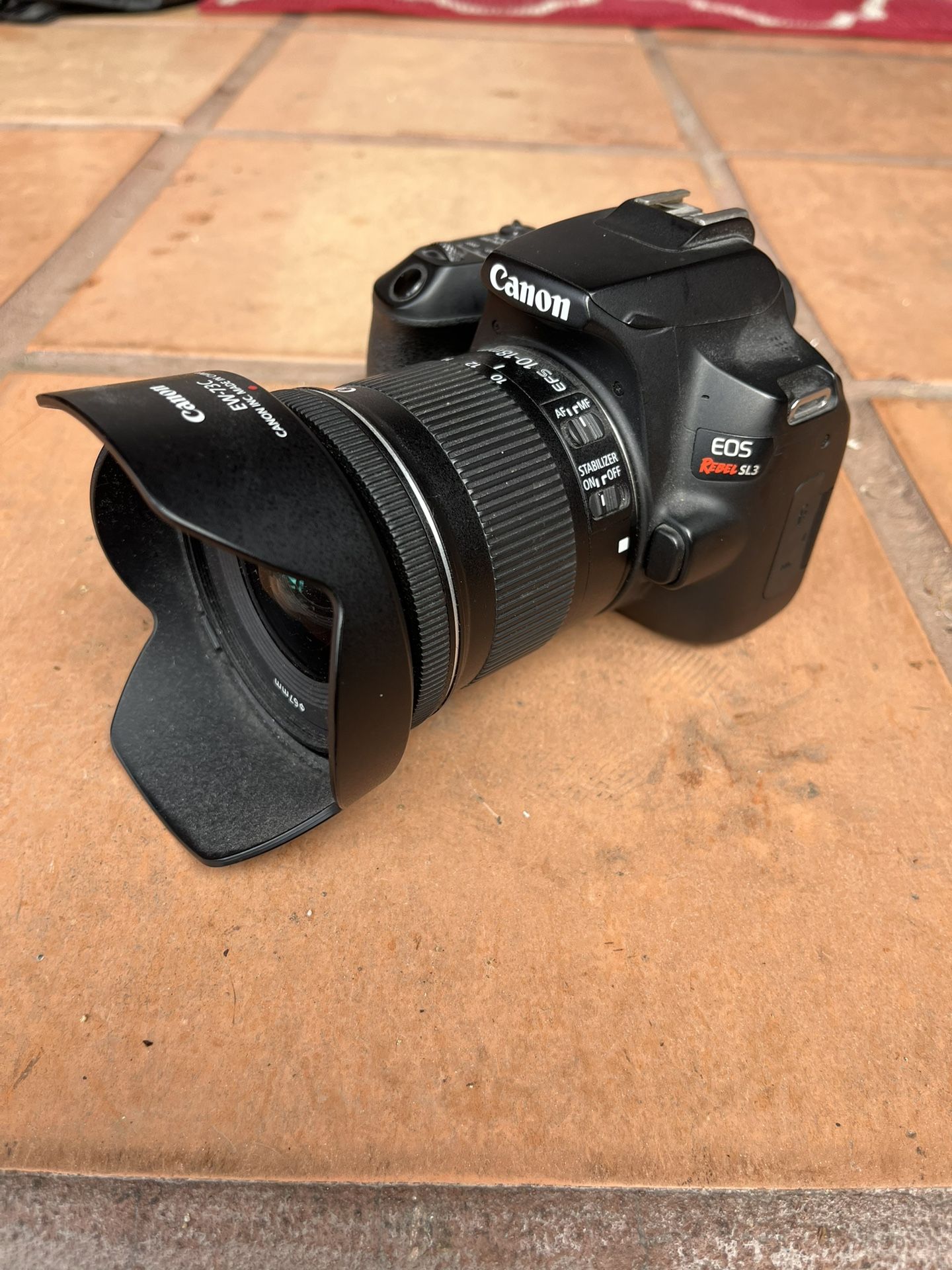 Canon DSLR rebel SL3
