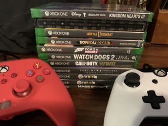 Xbox One Games / Controllers