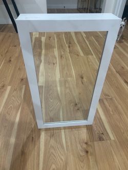 Jewelry mirror cabinet