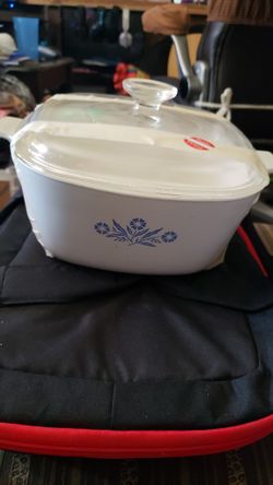 Vintage Corning Ware 2 1/2 Qt Casserole  Dish