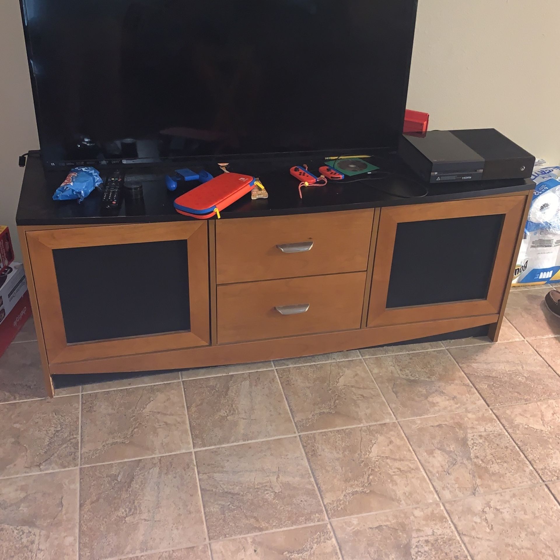 TV Stand 