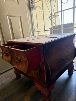 Vintage dresser / night stand / table