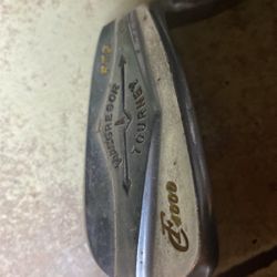 Vintage Mac Gregor Tourney E102