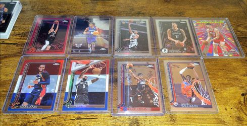 Topps chrome card lot (9 cards)