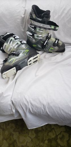 TECNICA Ski Boots 280-285