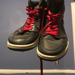 Size 8.5 - Air Jordan 1 Retro OG High Black Gym Red