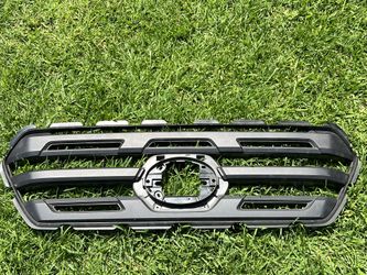 TOYOTA TACOMA GRILLE