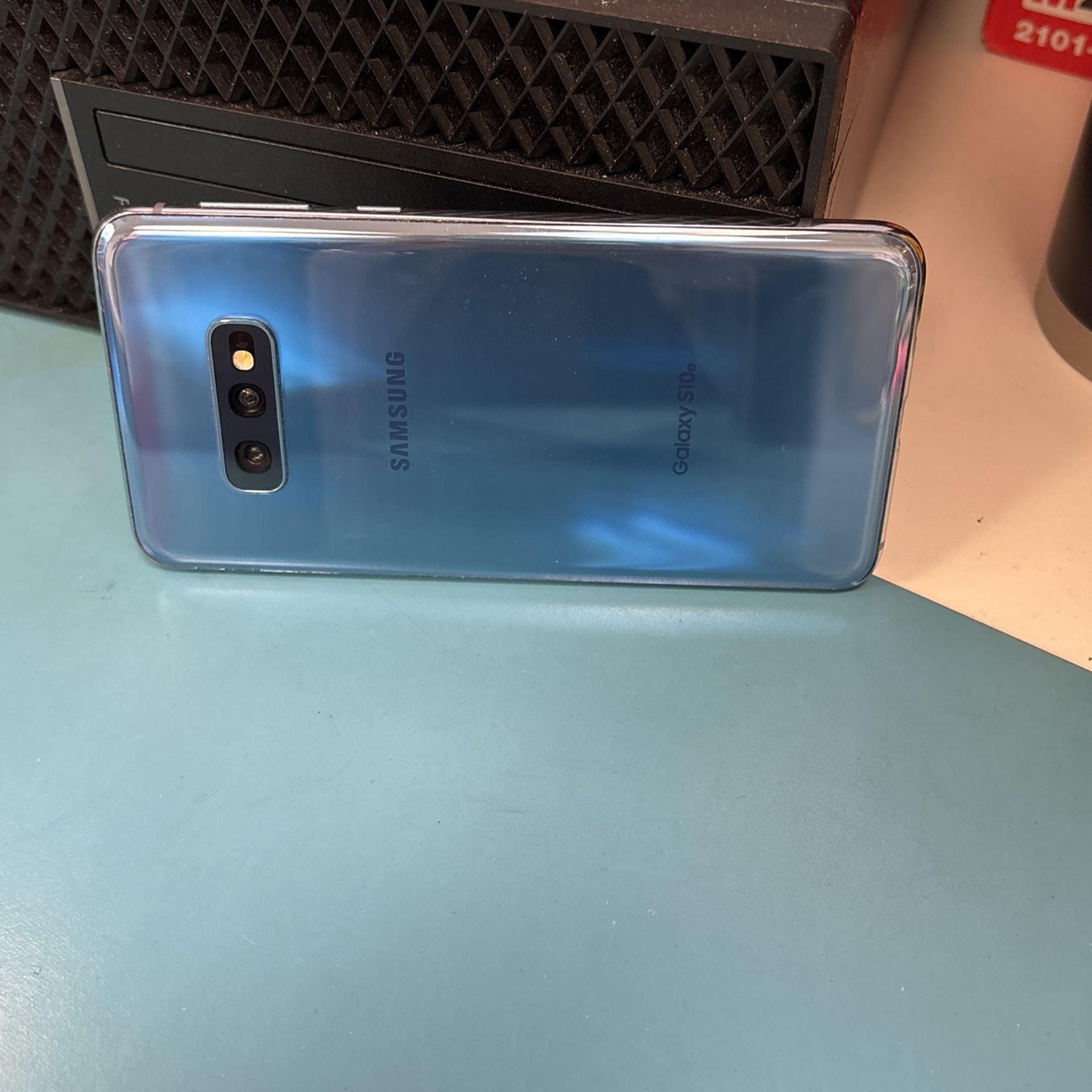 Samsung Galaxy S10e Fully Unlocked For All Carriers