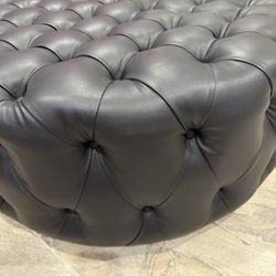 Tuffled Black Round Ottoman 