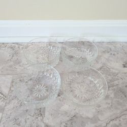 Vintage Starburst Clear Glass Bowls - Set Of 4