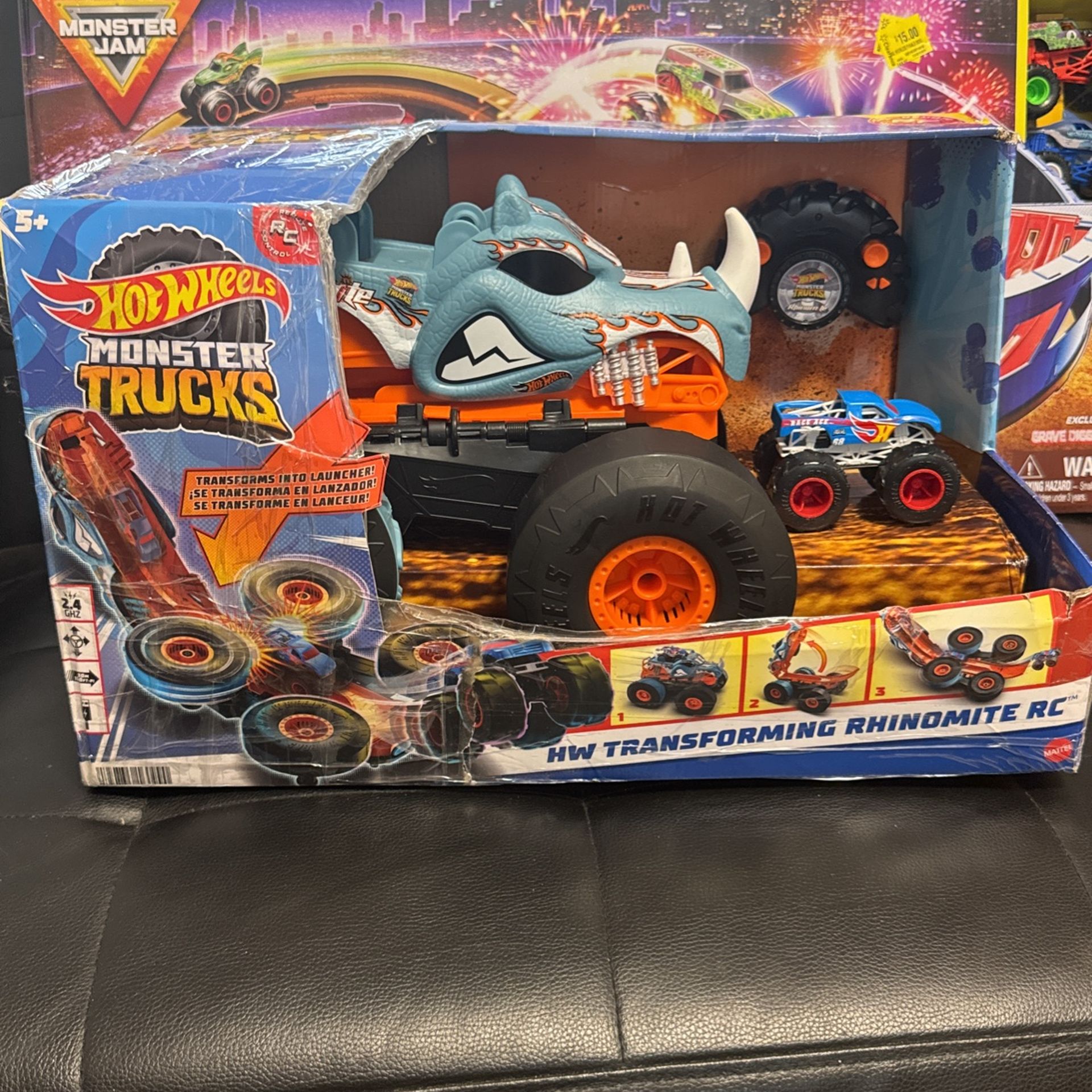 Hot Wheels Monster Trucks RC Rhinomite Transforms into Launcher, Includes 1:64 Scale Toy Truck