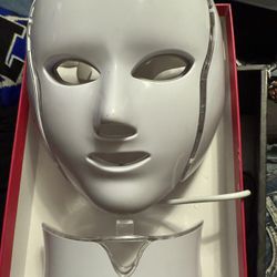 LED FACE MASK