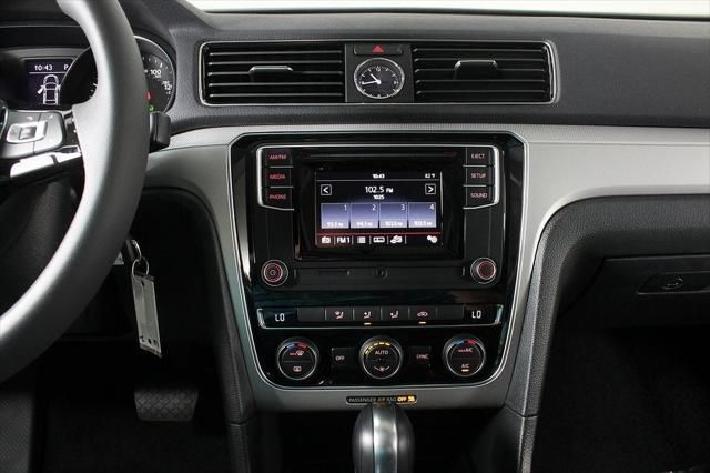 2016 Volkswagen Passat