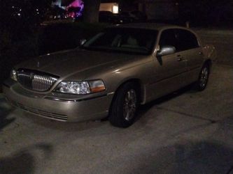 2009 Lincoln Town Car
