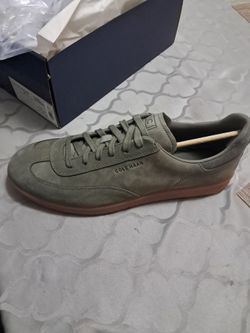 Green light shoes size 12