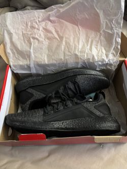 mens, black puma running shoes size 9.5 brand new