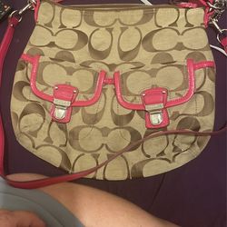 2 coach handbag for both of them one price