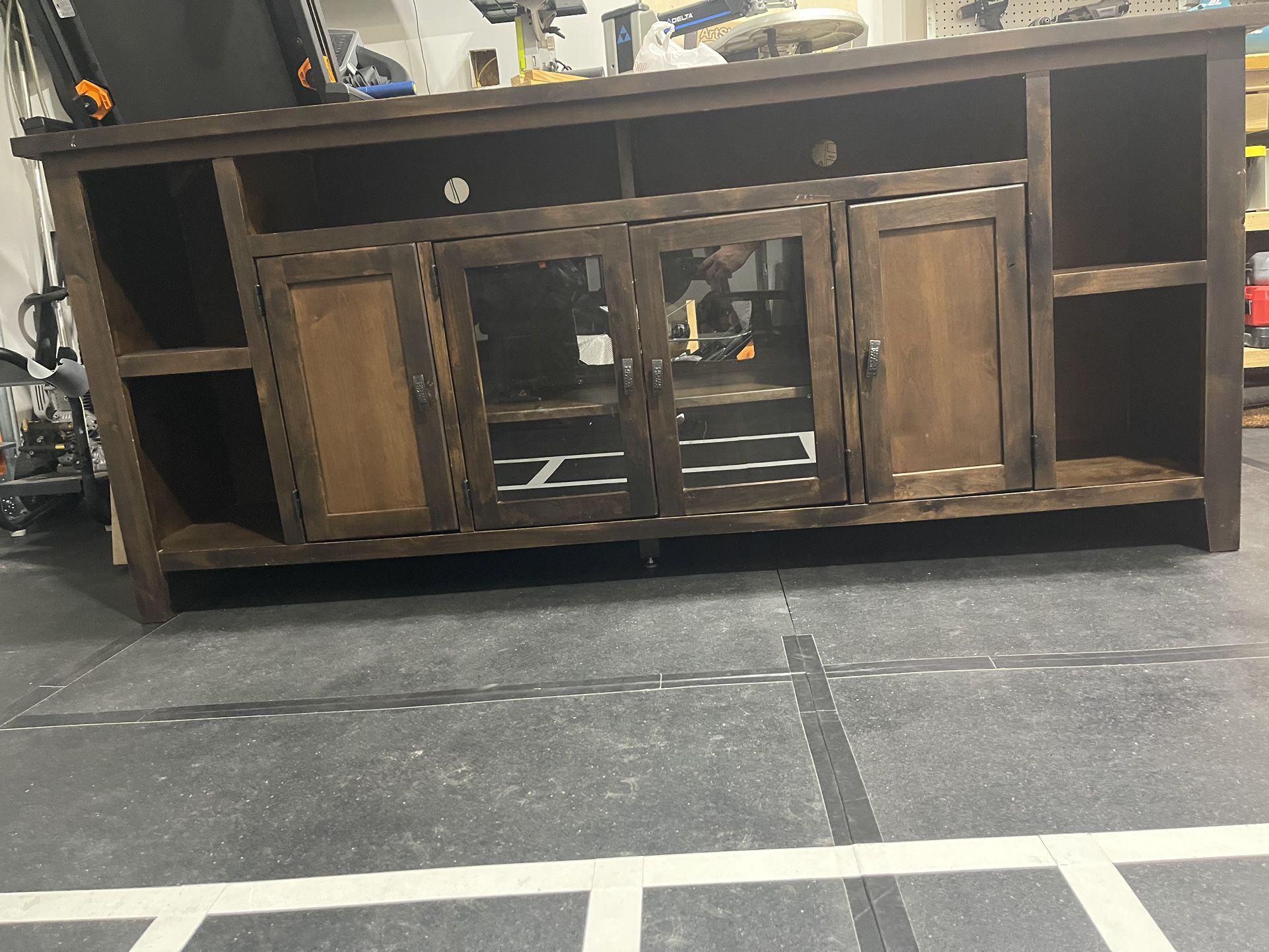 84" CONSOLE TV Stand 