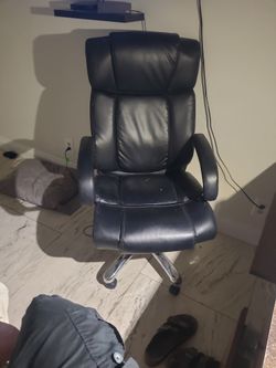 Top Notch Vhair. Very Sturdy