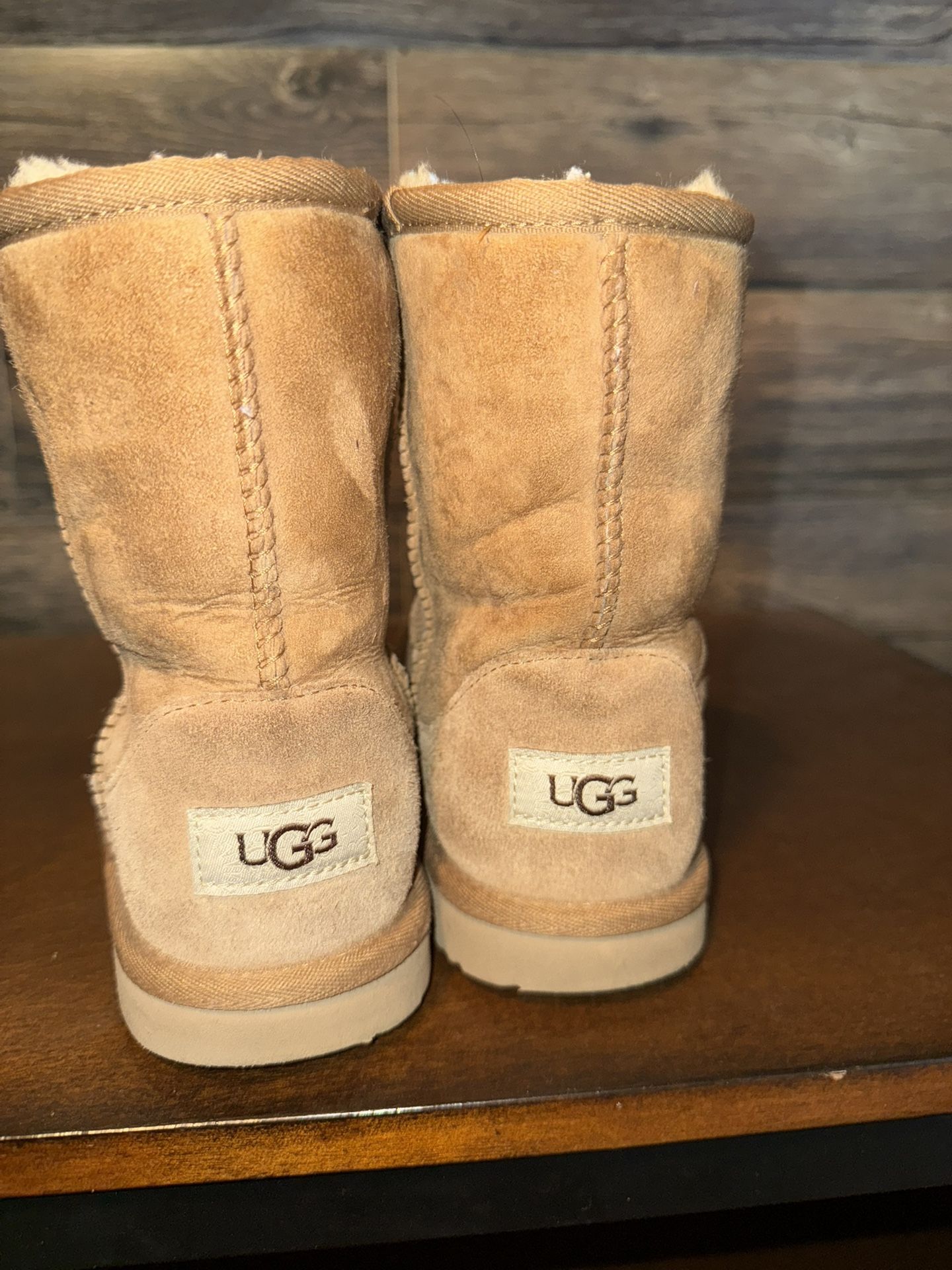 Girls Uggs