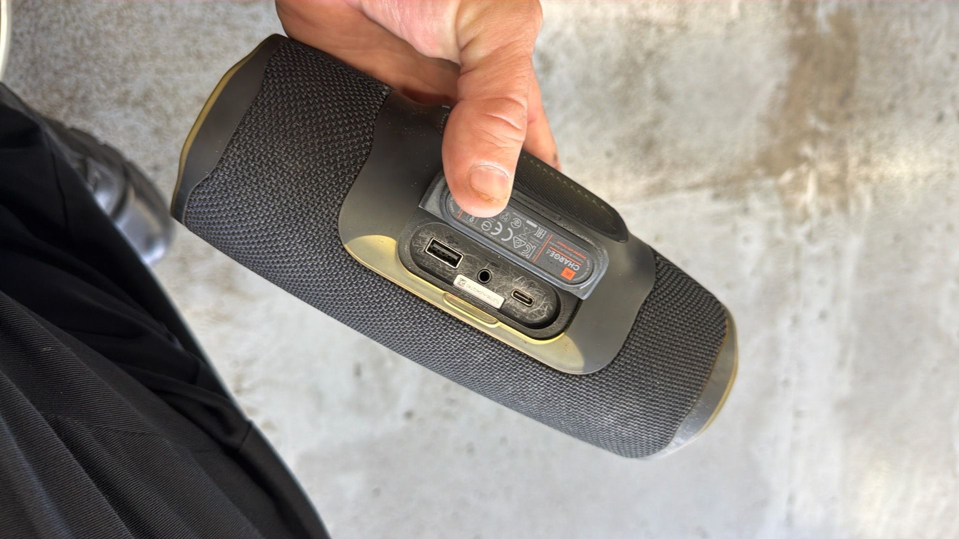 JBL CHARGE 4 SPEAKER