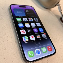 iPhone 14 Pro Deep Purple 256gb *UNLOCKED*