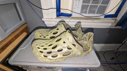Merrell water shoes unisex size 10