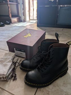 Women's Dr. Martens