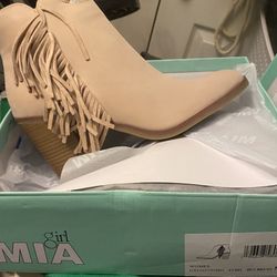 New blush Color Fringe Cowboy Boots