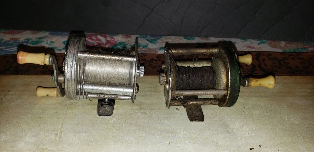Vintage Fishing Reels- Pflueger Trump 1943 and Shakespeare Acme 1901