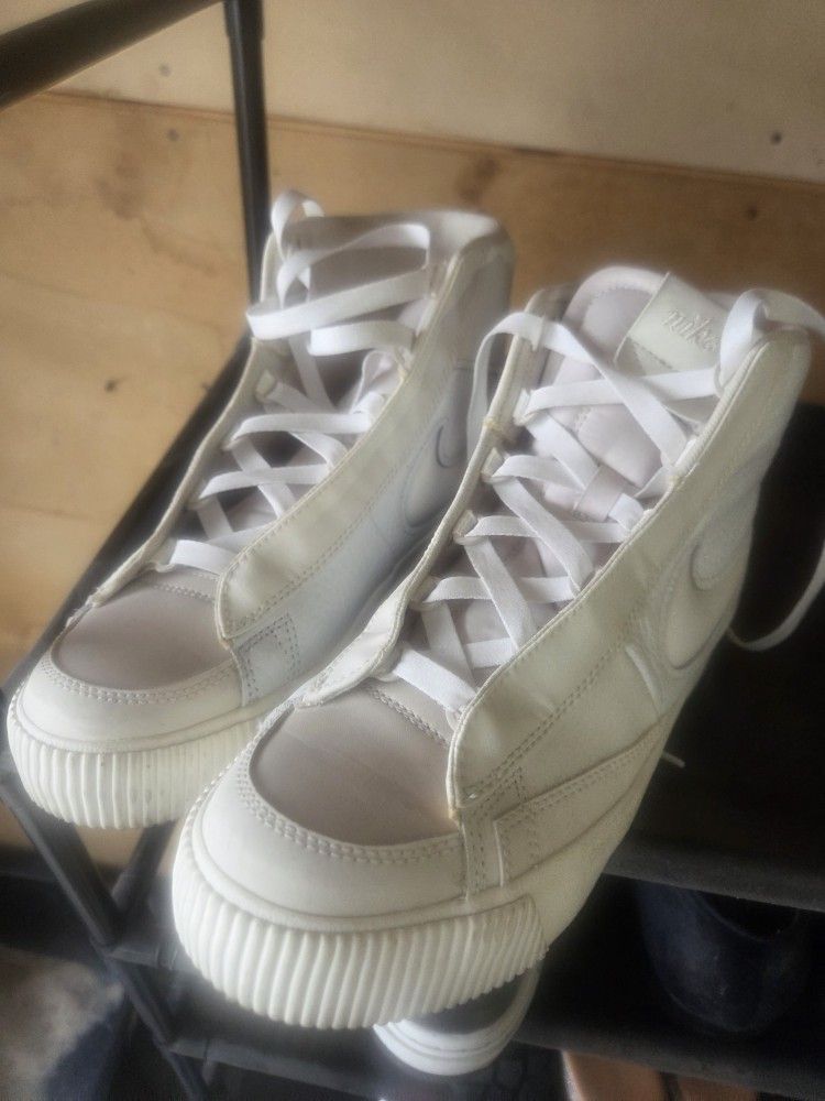Nike High Top White