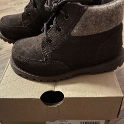New Uggs Boots Infant Size 7