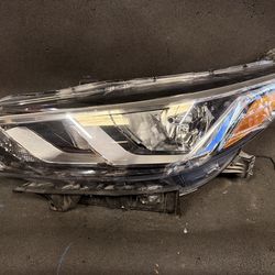 2020 2023 Nissan Sentra left side headlight