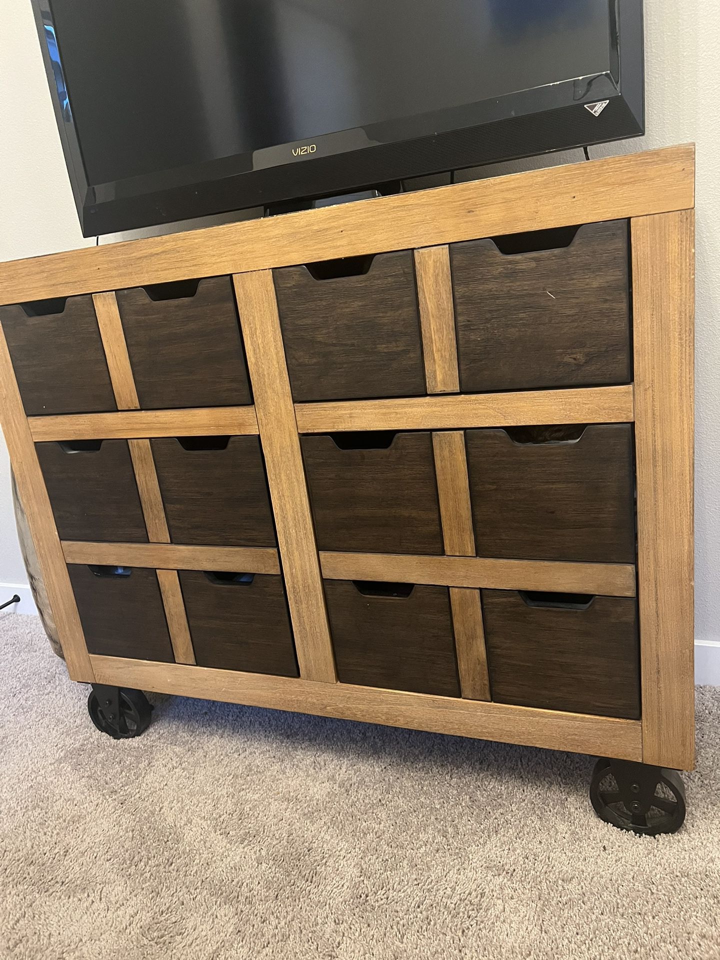 ****BEAUTIFUL**** Accent Table/storage/media Cabinet