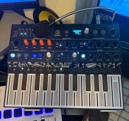 Arturia Microfreak w/Vocoder Mic