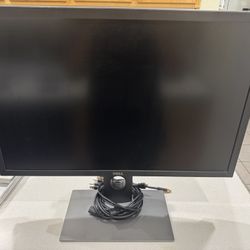 The Dell UltraSharp 30" WQXGA LED LCD