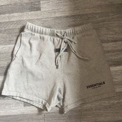 Essential Shorts 