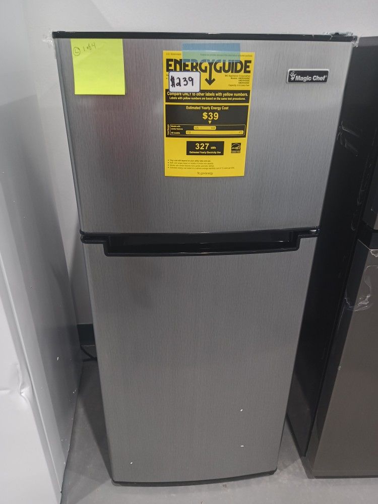 Magic Chef Fridge (Mini)