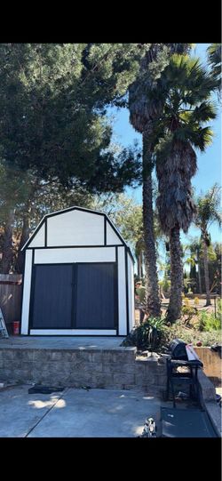 Shed / barn