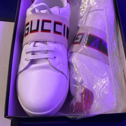 Gucci Shoes 